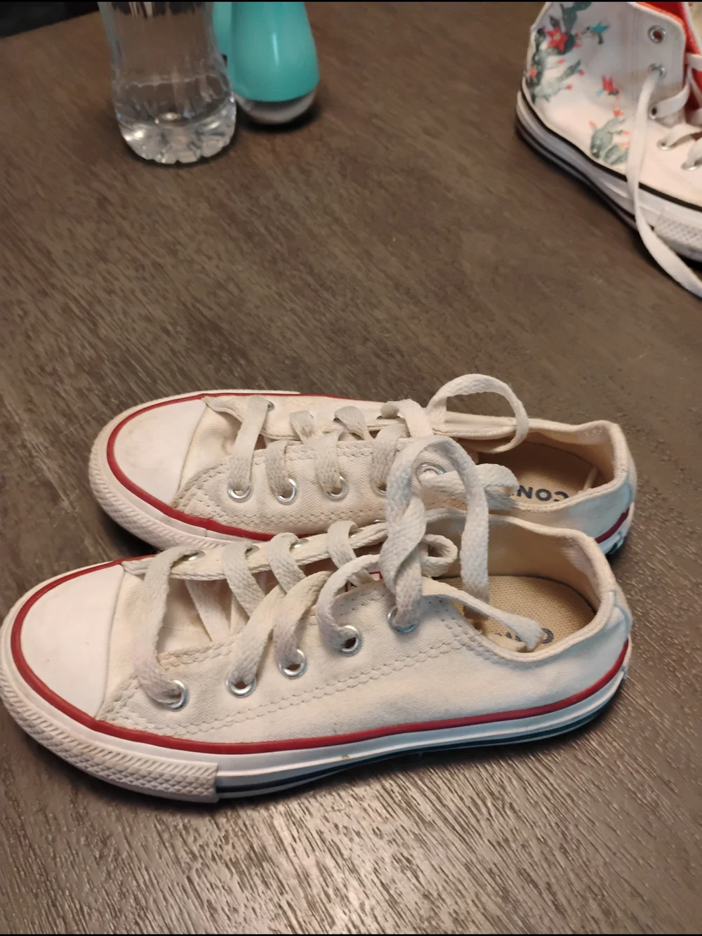 Converse Kids Low-Top Sneakers - White with Red Trim